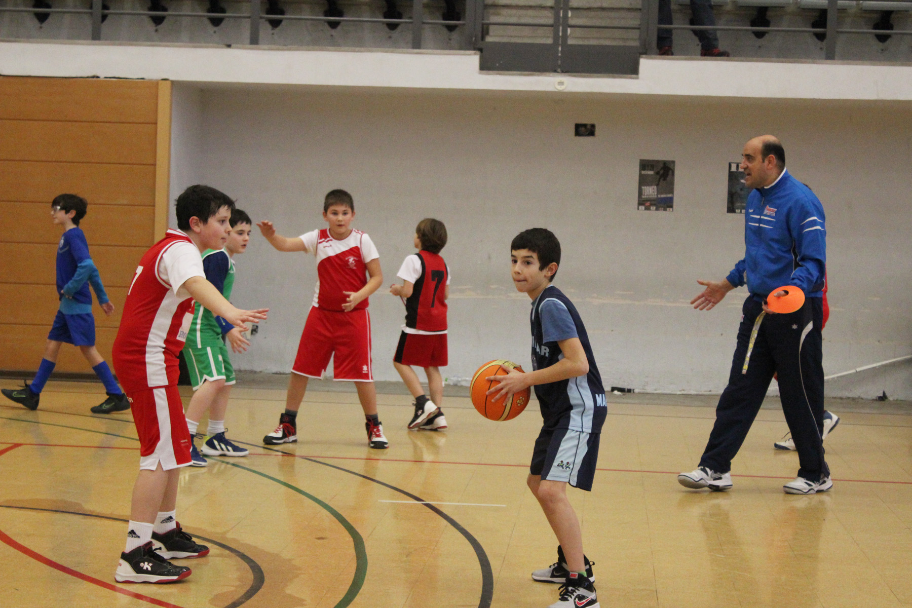 Promoción y mejora del baloncesto base