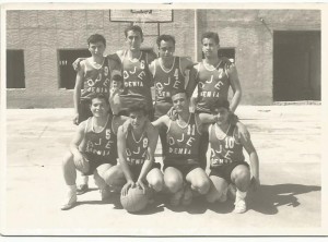 FOTO 2.- OJE Denia 1965