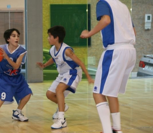 La generación del 99 disputó su primer partido amistoso