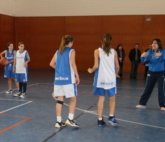 Entrenando fundamentos colectivos con Ana Irles