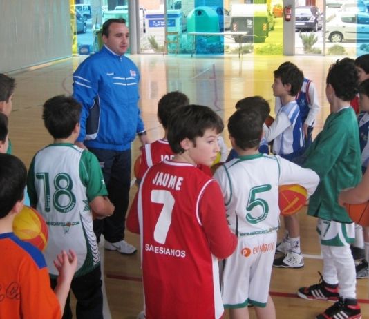 Actividad dirigida a jugadores/as nacidos en el año 2002