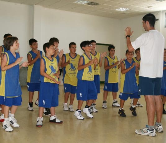 Baloncesto y diversión van de la mano en el Campus Mini