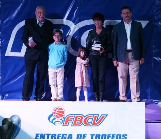 Reconocimiento FBCV a Mercedes Salvador y Luis Fernández