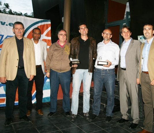 Reconocimiento FBCV a Manolo Viciano y al C.B. Innova Alicante