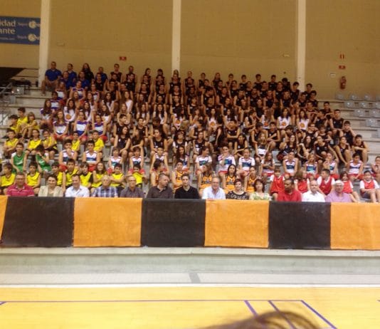 200 jugadores en la presentación del N.B. Alcoi