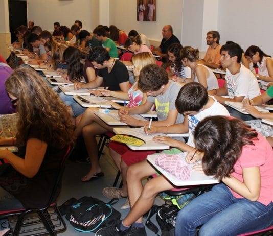 Primeros exámenes en los Cursos de Formación del CTA