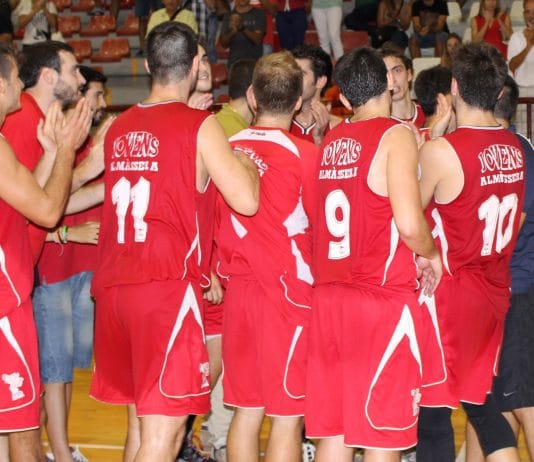 Jovens Almàssera frena al líder