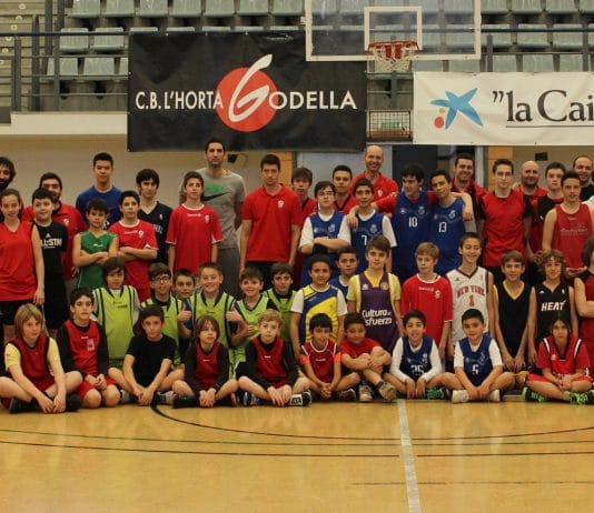 “Rubén Burgos te enseña” reunió a los jóvenes