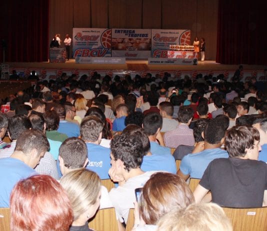 Vídeo y galería de fotos Entrega de Trofeos