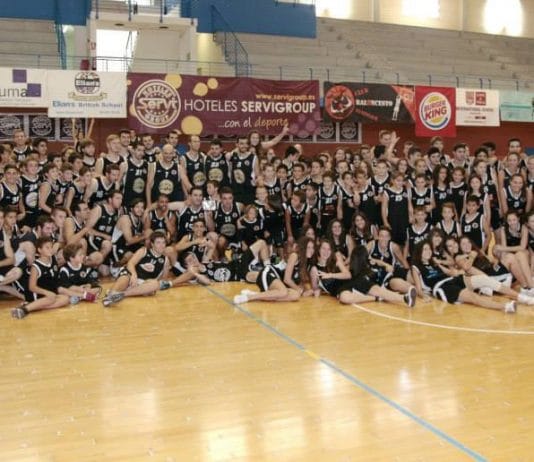 El C.B. Benidorm presenta sus equipos