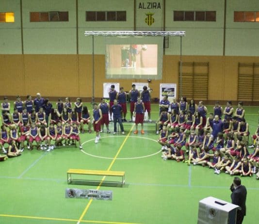 Premios y homenaje en la presentación del N.B. Alzira