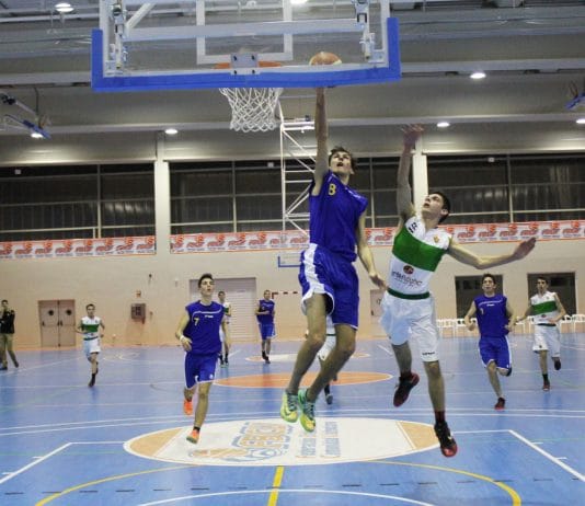 N.B. Torrent y C.B. La Encarnación empiezan ganando
