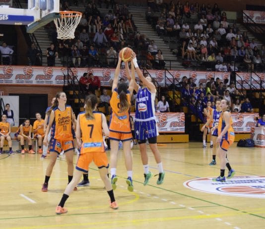 Los anfitriones y Valencia Basket empiezan ganando