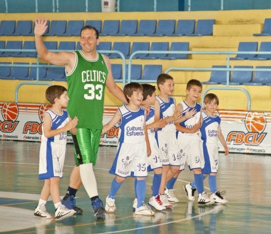 Homenaje del CBG Guadassuar a Nardo Espí