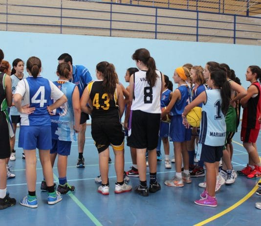 Los Alevines del 2004 se citan en Benissa