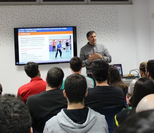 Un Clínic analizó cómo entrenar técnica y táctica de forma eficiente