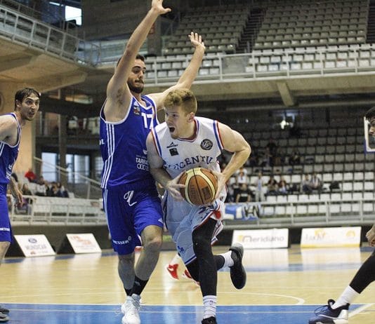 Fundación Lucentum cae en su primer partido