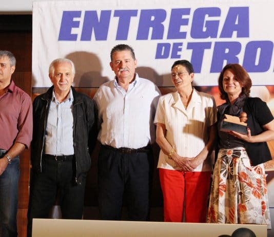 Galardón a los más veteranos: Miguel Casares y Mª José Riera