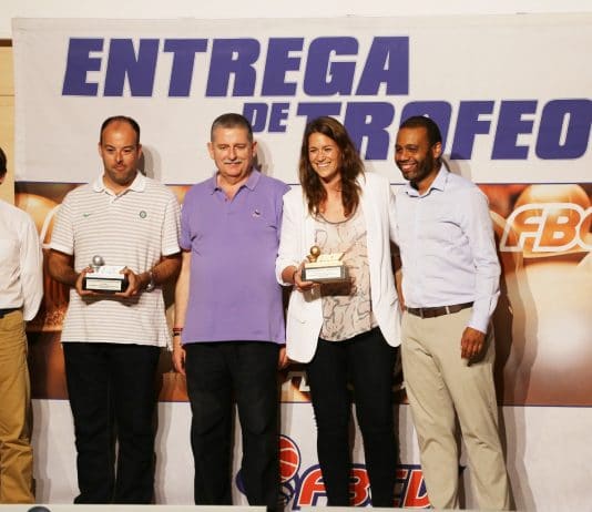 Anna Montañana y Adesavi reciben el Reconocimiento FBCV