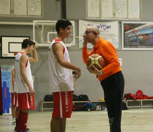 Clínic para entrenadores en Silla con Ángel Fernández