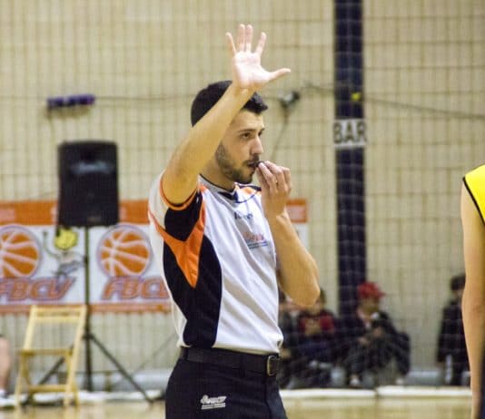 5 árbitros FBCV en el Cto. de España