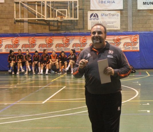 Jose Canales abordó el trabajo defensivo en Junior y Senior