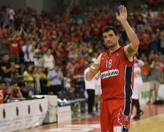 Se retira Jesús Fernández