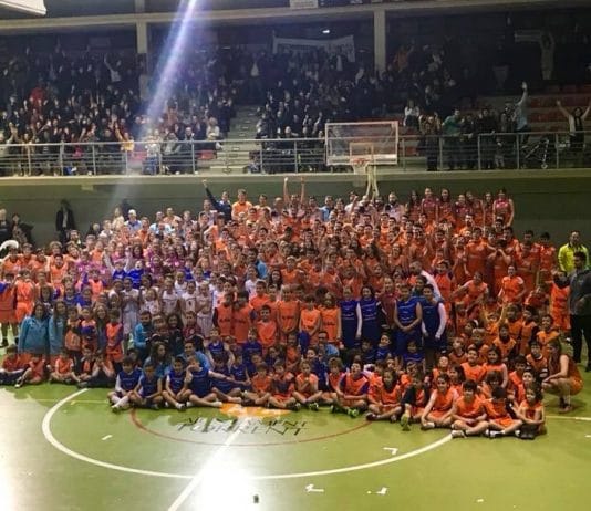 Puesta de largo del baloncesto en Torrent