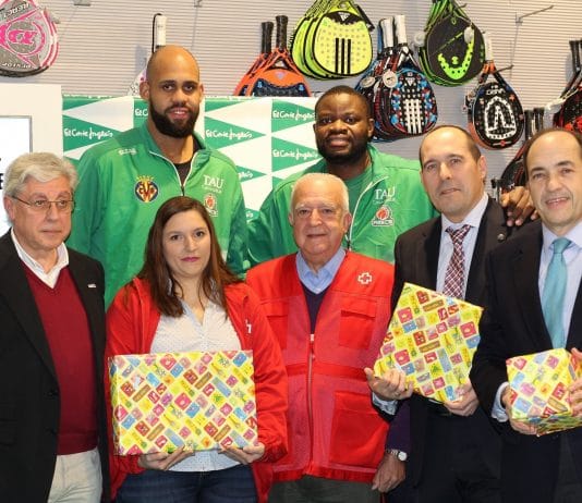Entrega de juguetes TAU Castelló y Corte Inglés
