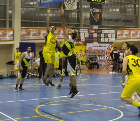 Jujuju Aquacenter Xàtiva y CB Torrevieja Salud se llevan la primera