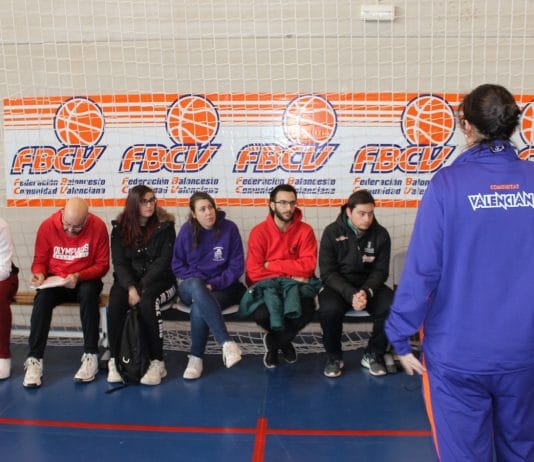 Los entrenadores siguieron la preparación de los Alevines