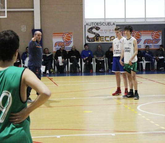 Juanan Valero mostró cómo trabajar la toma de decisión
