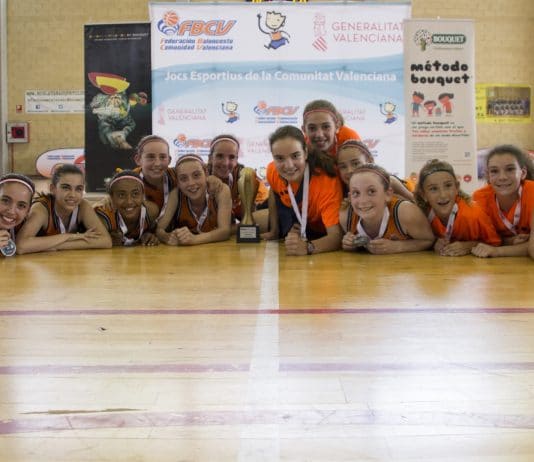 Campeones en Alevín Femenino y Benjamín