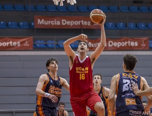 Sergio Mendiola continúa su labor en LEB Plata