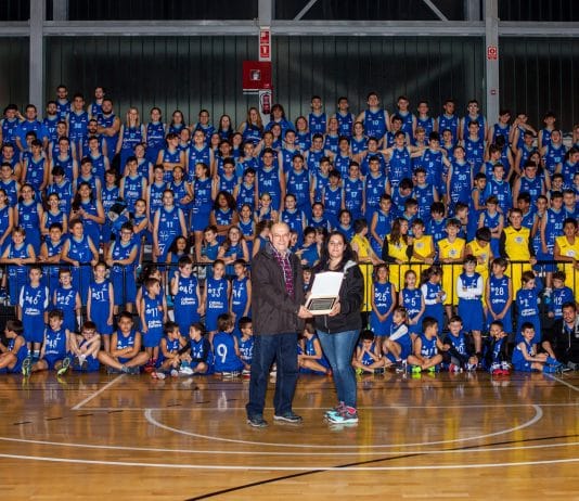 250 deportistas se presentan con el CB Burriana