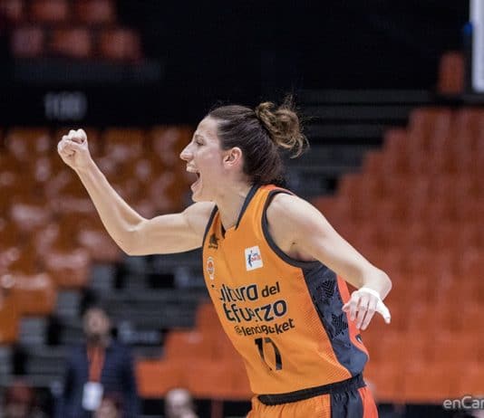 María Pina vuelve a entrar en el quinteto ideal