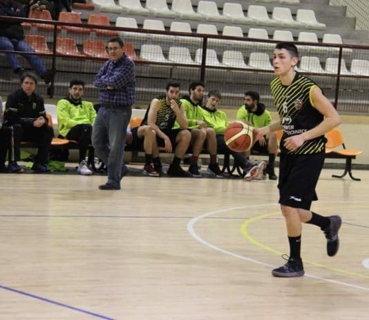 Ezequiel Herrera vuelve a brillar en Liga EBA