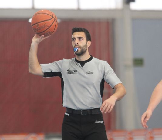 Árbitros en Competiciones FEB