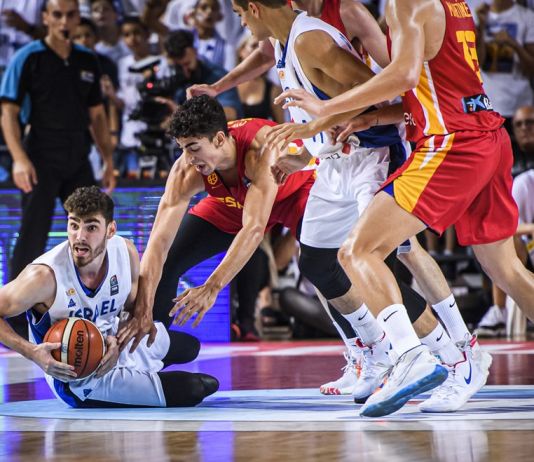 Josep Puerto se cuelga la plata en el Eurobasket U20