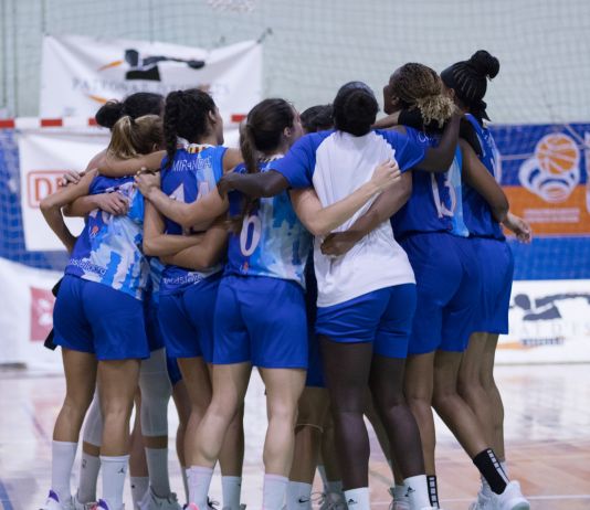 Victoria de Fustecma NBF en el derbi de LF2 (54-66)