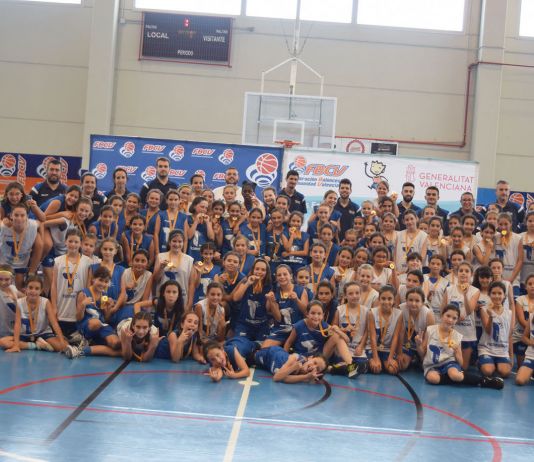 La generació 2013 clausura la Tecnificació amb un Dia del Mini