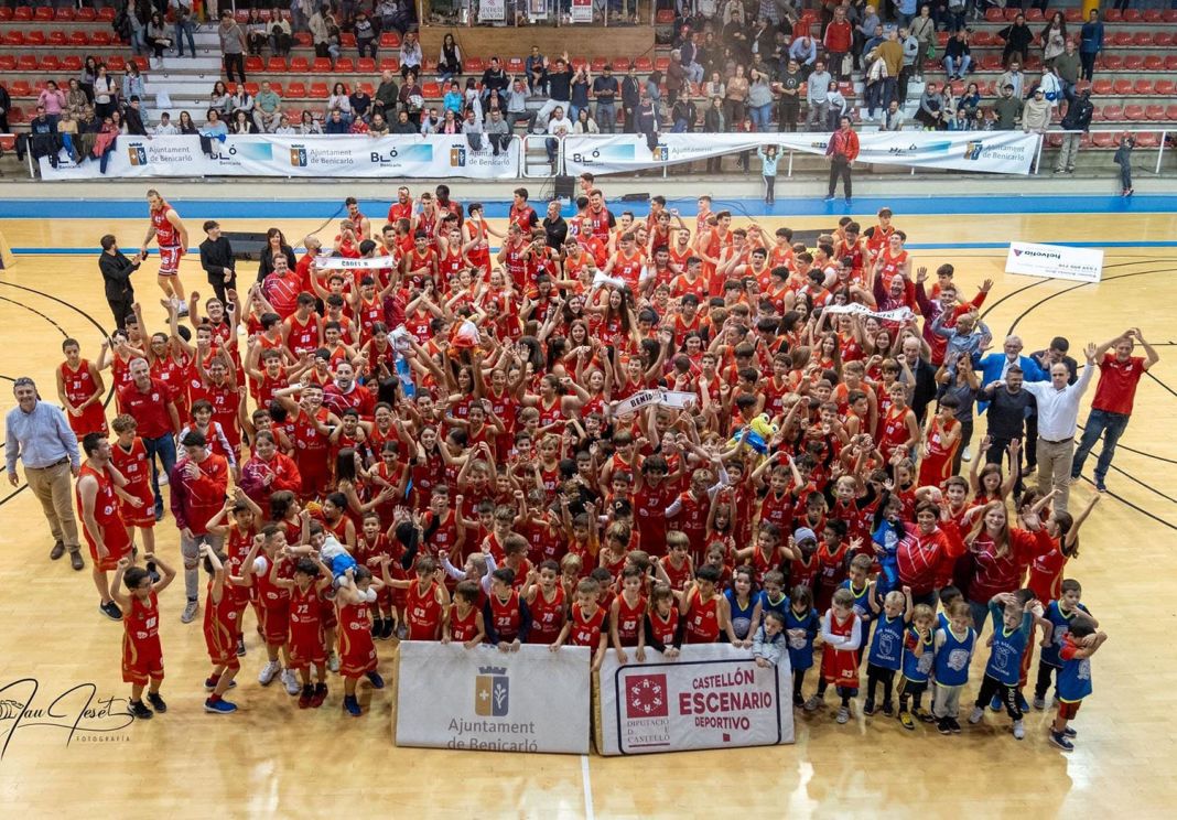 FOTO PRESENTACIÓN EQUIPOS