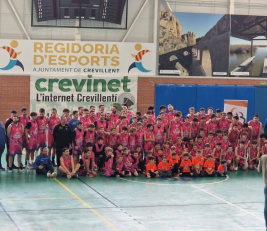 El CD Crevibasket presentó a sus equipos