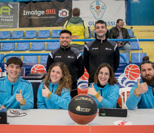 Los árbitros y of. de mesa se suman al movimiento solidario contra el cáncer