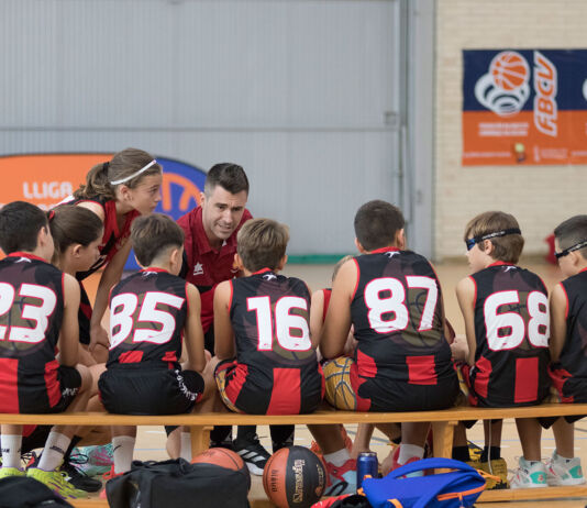 ¡Enséñales a jugar! Cursos de Entrenador FBCV