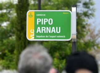 València dedica un carrer a Pipo Arnau